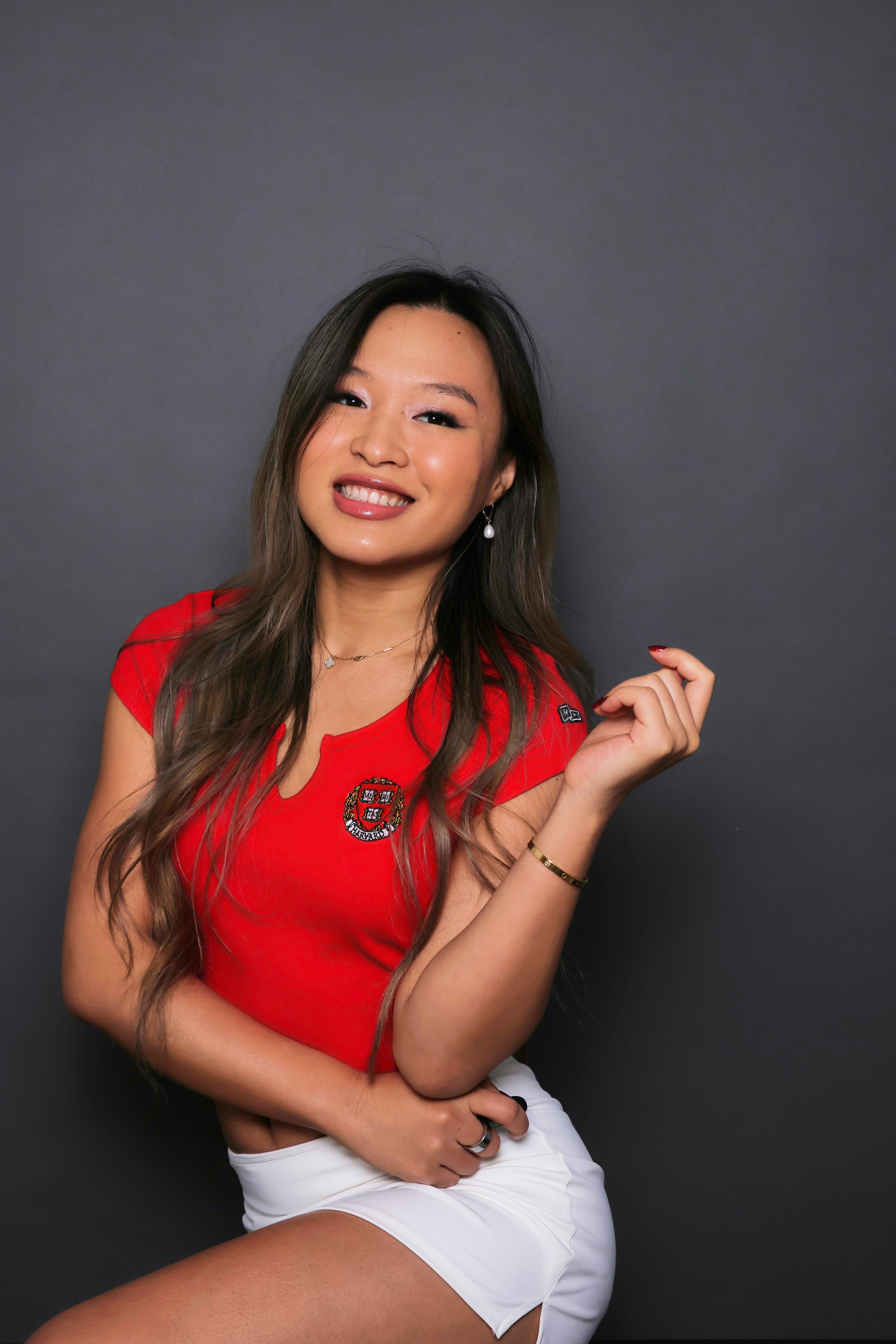 Xinyi Tong